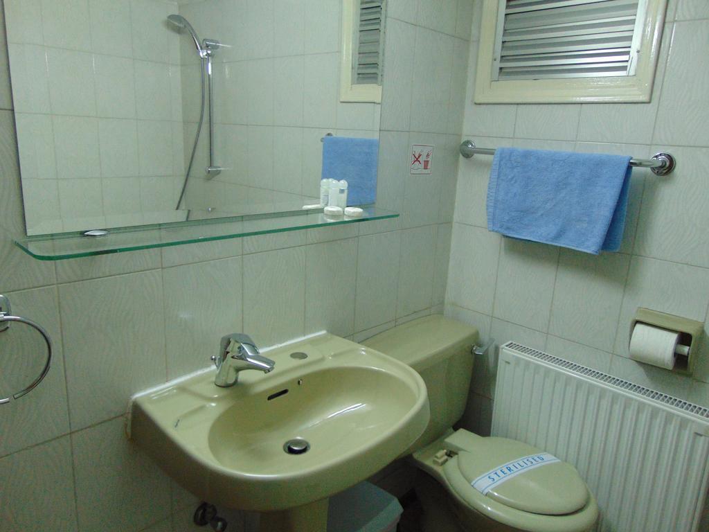 Hellas Hotel Kakopetria Oda fotoğraf